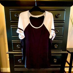 Maurice’s scoop-neck black/white raglan tee